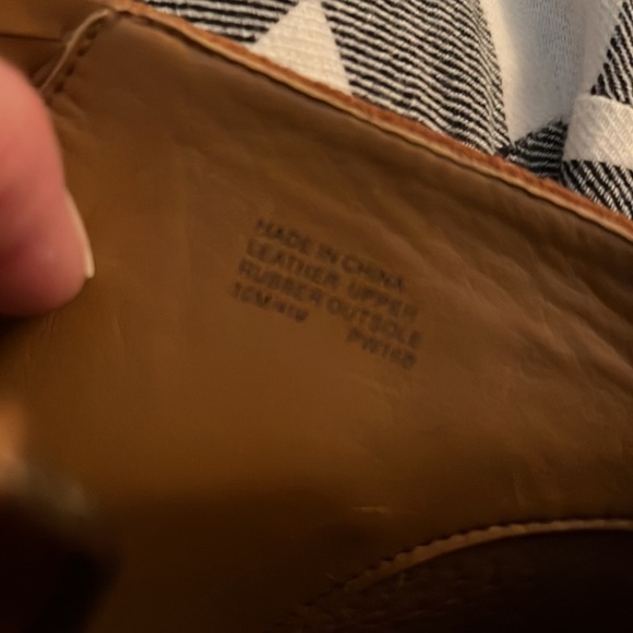 Micheal Kors size 10 cognac Genuine Suede open toe side zip heels - Picture 9 of 10